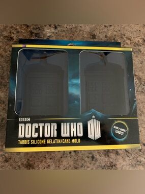 NIB Doctor Who Licensed TARDIS Silicone Gelatin / Cake Mold Pan Chocolate Soap